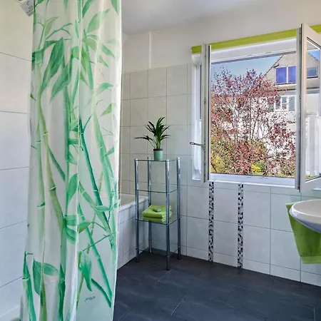 Apartment Borrs *